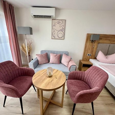 Apartment -Amalia- Mit Klimaanlage & Ueberdachte Terrasse Ergersheim Екстериор снимка